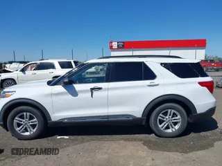 2020 Ford Explorer XLT z VIN 1FMSK7DH2LGA40180, wystawiony jako IAAI lot #42033405 z przebiegiem 89 092 mil mil oraz . Historia ofert i sprzedaży dostępna na DreamBid. Obrazek 14.