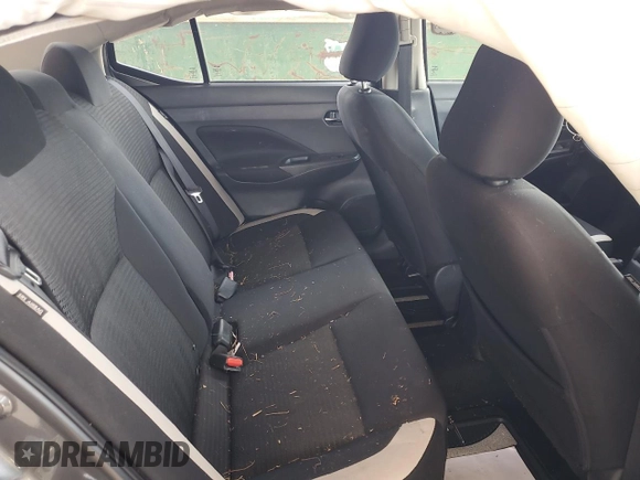 2021 Nissan Versa SV z VIN 3N1CN8EV0ML840177, wystawiony jako Copart lot #57823925 z przebiegiem 100 508 mil mil oraz Szkoda całkowita • Salvage title. Historia ofert i sprzedaży dostępna na DreamBid. Obrazek 10.