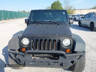2008 Jeep Wrangler X with VIN 1J4FA24118L646979, listed as a IAAI auction lot 41981709 with 142,081 mi miles and . Bid and sale history available at DreamBid. Image 6.