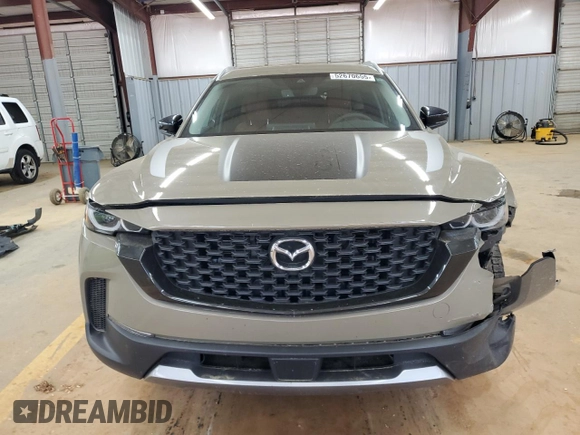 2024 Mazda CX-50 2.5 Turbo z VIN 7MMVABXY8RN229598, wystawiony jako Copart lot #52670655 z przebiegiem 21 776 mil mil oraz Szkoda całkowita • Salvage title. Historia ofert i sprzedaży dostępna na DreamBid. Obrazek 5.
