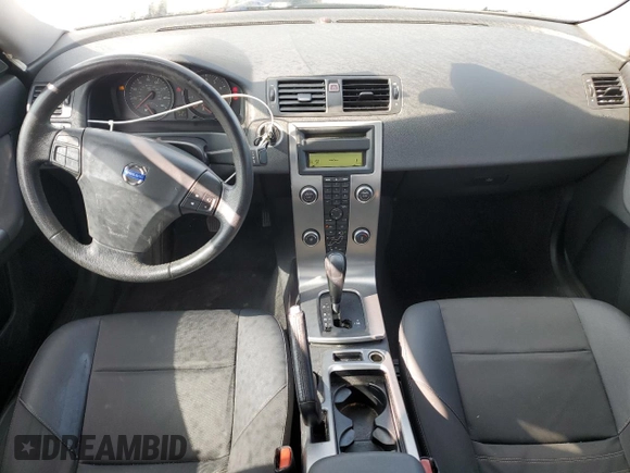 2008 Volvo S40 2.4L z VIN YV1MS390682382013, wystawiony jako Copart lot #58504335 z przebiegiem 93 187 mil mil oraz Szkoda całkowita • Salvage title. Historia ofert i sprzedaży dostępna na DreamBid. Obrazek 8.