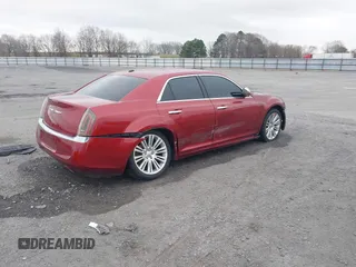 2012 Chrysler 300 Limited z VIN 2C3CCACG7CH250858, wystawiony jako IAAI lot #41709739 z przebiegiem 236 991 mil mil oraz . Historia ofert i sprzedaży dostępna na DreamBid. Obrazek 4.