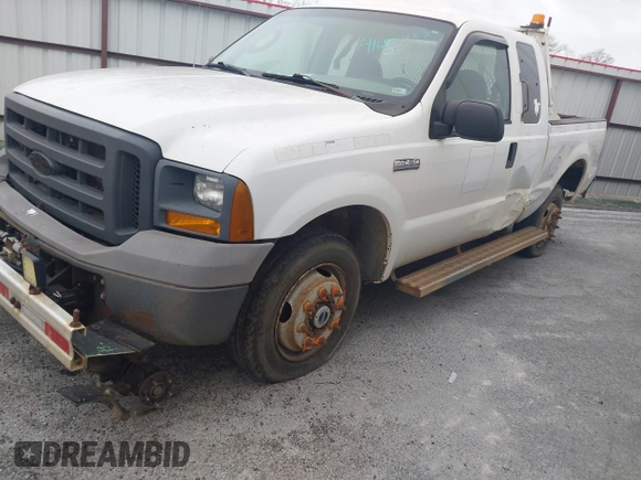 2005 Ford F-350 with VIN 1FTSX315X5EC34141, listed as a IAAI auction lot 41645453 with 498,863 mi miles and . Bid and sale history available at DreamBid. Image 14.