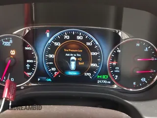 2019 GMC Acadia Denali with VIN 1GKKNXLS6KZ142226, listed as a IAAI auction lot 40453039 with 21,770 mi miles and . Bid and sale history available at carsss.com. Image 7.
