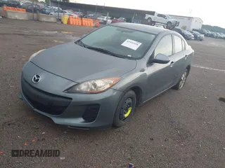 2013 Mazda 3 i SV z VIN JM1BL1TG9D1732559, wystawiony jako IAAI lot #42531526 z przebiegiem 207 132 mil mil oraz . Historia ofert i sprzedaży dostępna na DreamBid. Obrazek 2.