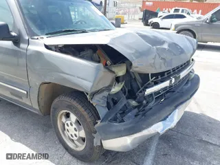 2002 Chevrolet Silverado 1500 LS with VIN 2GCEC19W421373480, listed as a IAAI auction lot 41740755 with 252,853 mi miles. Bid and sale history available at carsss.com. Image 6.