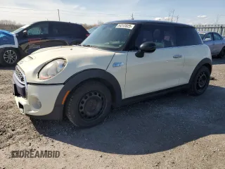 2015 MINI Hardtop S z VIN WMWXP7C51F2A59274, wystawiony jako Copart lot #54312025 z przebiegiem 191 765 mil mil oraz Czysty tytuł • Clean title. Historia ofert i sprzedaży dostępna na DreamBid. Obrazek 1.