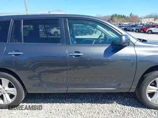 2010 Toyota Highlander Limited with VIN 5TDDK3EH4AS019886, listed as a IAAI auction lot 41846122 with 223,381 mi miles and . Bid and sale history available at DreamBid. Image 13.