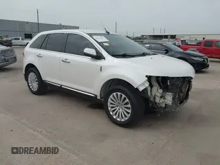 2012 Lincoln MKX with VIN 2LMDJ6JK8CBL01555, listed as a IAAI auction lot 41723407 with 111,370 mi miles. Bid and sale history available at carsss.com. Image 1.