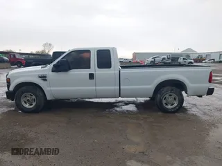 2008 Ford Super Duty F-250 SRW XL with VIN 1FTSX20R78EB67467, listed as a IAAI auction lot 41945924 with 98,158 mi miles. Bid and sale history available at carsss.com. Image 14.