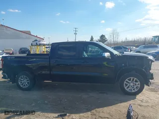 2019 Chevrolet Silverado 1500 LT with VIN 1GCUYDED2KZ282329, listed as a IAAI auction lot 41595747 with 190,000 mi miles. Bid and sale history available at carsss.com. Image 14.