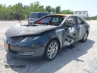 2014 Lincoln MKZ with VIN 3LN6L2J9XER835133, listed as a IAAI auction lot 41865347 with 1 mi miles. Bid and sale history available at carsss.com. Image 2.