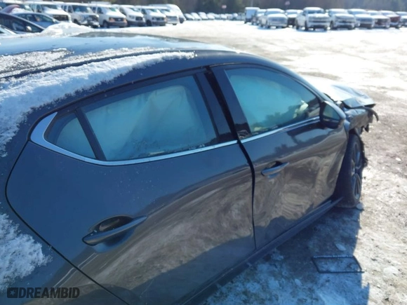 2021 Mazda Mazda3 Hatchback 2.5 Turbo with VIN JM1BPBJY1M1400430, listed as a IAAI auction lot 41399774 with 30,981 mi miles. Bid and sale history available at carsss.com. Image 6.