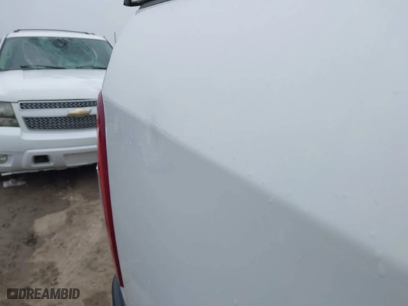 2019 Ram 2500 Tradesman with VIN 3C6UR5HJ8KG600868, listed as a IAAI auction lot 41435732 with 225,052 mi miles. Bid and sale history available at carsss.com. Image 6.