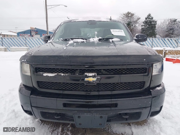 2007 Chevrolet Silverado 1500 LT w/1LT with VIN 3GCEK13397G532381, listed as a IAAI auction lot 41164920 with 212,354 mi miles. Bid and sale history available at carsss.com. Image 12.