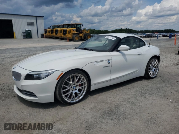 2009 BMW Z4 sDrive35i with VIN WBALM73519E381601, listed as a Copart auction lot 60823745 with 75,635 mi miles and Salvage title. Bid and sale history available at DreamBid. Image 1.