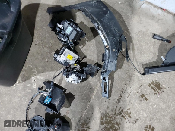 2019 Hyundai Santa Fe Ultimate with VIN 5NMS5CAD8KH086528, listed as a Copart auction lot 45758275 with Not Provided miles and Salvage Title. Bid and sale history available at DreamBid. Image 15.