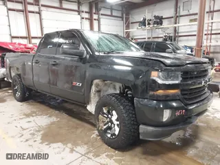 2017 Chevrolet Silverado 1500 LT with VIN 1GCVKREC3HZ183876, listed as a IAAI auction lot 41404639 with 122,367 mi miles. Bid and sale history available at carsss.com. Image 1.