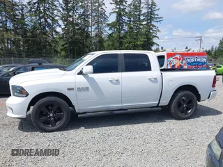 2015 Ram 1500 Sport z VIN 1C6RR7MT7FS601470, wystawiony jako IAAI lot #42334149 z przebiegiem 114 056 mil mil oraz . Historia ofert i sprzedaży dostępna na DreamBid. Obrazek 15.