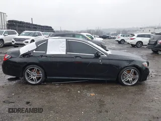 2018 Mercedes-Benz E with VIN WDDZF4KB5JA352116, listed as a IAAI auction lot 41863109 with 71,039 mi miles. Bid and sale history available at carsss.com. Image 6.