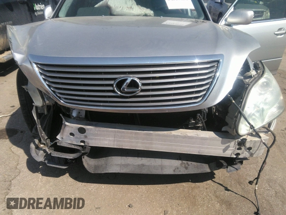 2005 Lexus LS 430 with VIN JTHBN36F955001986, listed as a IAAI auction lot 34319638 with 102,516 mi miles. Bid and sale history available at carsss.com. Image 6.