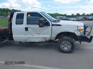 2015 Ford F-250 XLT with VIN 1FT7X2B64FED19002, listed as a IAAI auction lot 42194032 with 249,106 mi miles and . Bid and sale history available at DreamBid. Image 6.