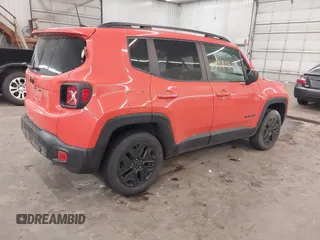 2018 Jeep Renegade Sport z VIN ZACCJBAB0JPH67560, wystawiony jako IAAI lot #42581158 z przebiegiem 68 220 mil mil oraz . Historia ofert i sprzedaży dostępna na DreamBid. Obrazek 4.