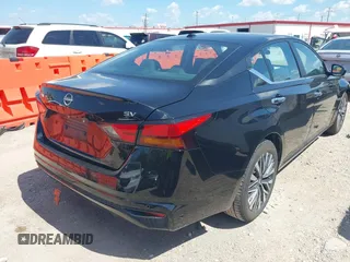 2024 Nissan Altima 2.5 SV with VIN 1N4BL4DV6RN325156, listed as a IAAI auction lot 42086636 with 38,928 mi miles. Bid and sale history available at carsss.com. Image 4.