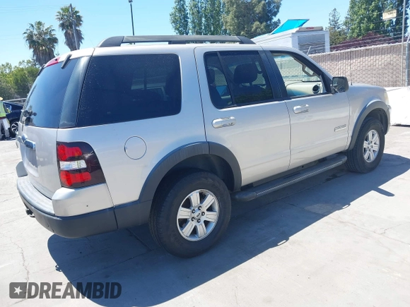 2007 Ford Explorer XLT с VIN 1FMEU63E87UA34237, выставлен на аукционе IAAI как лот 42232474 с пробегом 205 124 миль миль и . История ставок и продаж доступна на DreamBid. Изображение 4.