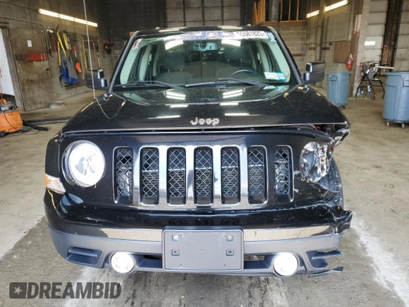 2014 Jeep Patriot Latitude with VIN 1C4NJPFB0ED890696, listed as a Copart auction lot 55581825 with 70,030 mi miles and Salvage title. Bid and sale history available at DreamBid. Image 5.