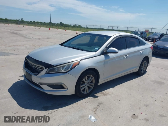 2015 Hyundai Sonata SE z VIN 5NPE24AF4FH009189, wystawiony jako IAAI lot #42466763 z przebiegiem 168 778 mil mil oraz . Historia ofert i sprzedaży dostępna na DreamBid. Obrazek 2.