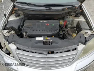2005 Chrysler Pacifica Touring with VIN 2C4GM68455R360200, listed as a Copart auction lot 87749395 with 253,495 mi miles and Salvage Title. Bid and sale history available at DreamBid. Image 12.