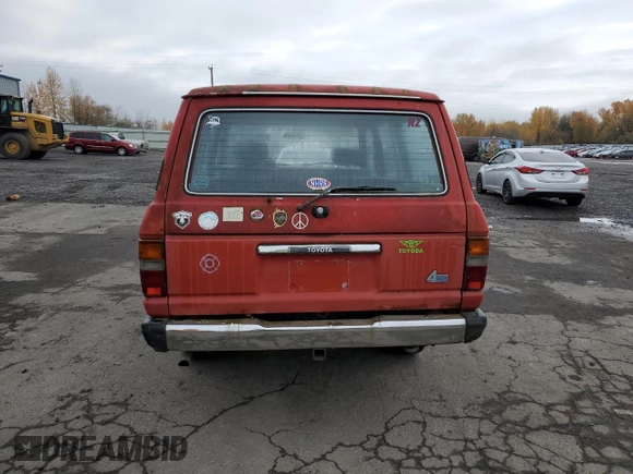 1984 Toyota Land Cruiser z VIN JT3FJ60G7E1114123, wystawiony jako Copart lot #82696534 z przebiegiem 217 999 mil mil oraz Czysty tytuł • Clean title. Historia ofert i sprzedaży dostępna na DreamBid. Obrazek 6.