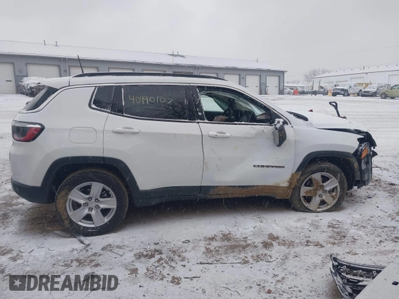 2022 Jeep Compass Latitude with VIN 3C4NJDBB4NT133203, listed as a IAAI auction lot 40990103 with Not provided miles and . Bid and sale history available at DreamBid. Image 14.