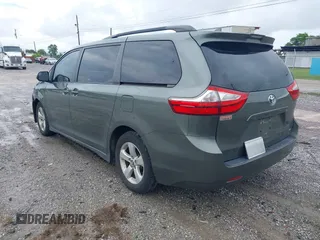 2018 Toyota Sienna LE Auto Access Seat с VIN 5TDKZ3DCXJS957822, выставлен на аукционе IAAI как лот 42367863 с пробегом 75 237 миль миль и . История ставок и продаж доступна на DreamBid. Изображение 3.
