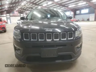 2019 Jeep Compass Latitude with VIN 3C4NJDBB0KT593907, listed as a Copart auction lot 50628525 with 46,111 mi miles and Salvage Title. Bid and sale history available at DreamBid. Image 5.