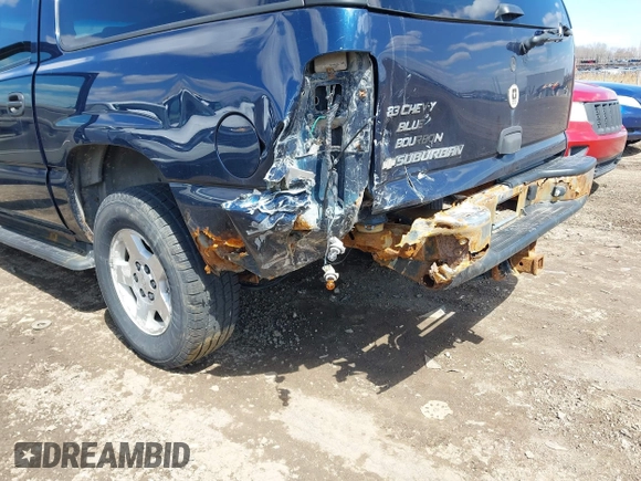 2006 Chevrolet Suburban Z71 with VIN 3GNFK16Z26G220672, listed as a IAAI auction lot 42016952 with 163,829 mi miles and . Bid and sale history available at DreamBid. Image 6.