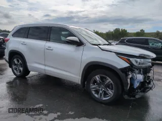 2018 Toyota Highlander Limited with VIN 5TDDZRFH5JS830030, listed as a Copart auction lot 60102625 with 106,589 mi miles and Salvage title. Bid and sale history available at DreamBid. Image 4.