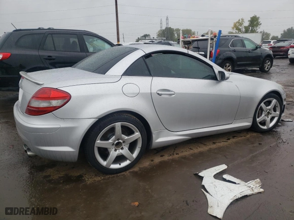 2005 Mercedes-Benz SLK-Class with VIN WDBWK56F65F039546, listed as a Copart auction lot 72728684 with 174,186 mi miles and Salvage Title. Bid and sale history available at carsss.com. Image 3.
