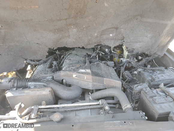 2003 Toyota Land Cruiser with VIN JTEHT05J332044364, listed as a Copart auction lot 70952174 with 0 mi miles and Salvage Title. Bid and sale history available at carsss.com. Image 12.