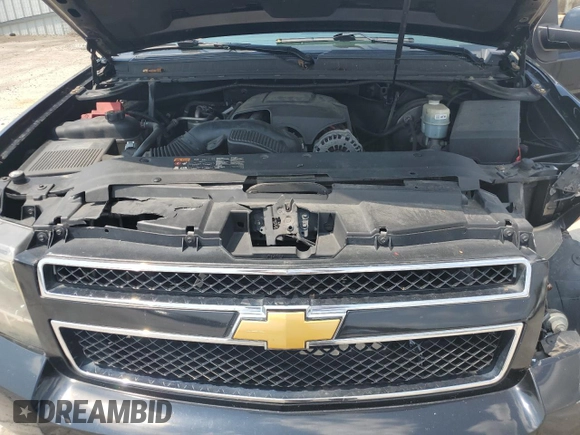 2014 Chevrolet Suburban LT with VIN 1GNSKJE75ER118957, listed as a Copart auction lot 65419354 with 204,878 mi miles and Salvage Title. Bid and sale history available at carsss.com. Image 14.
