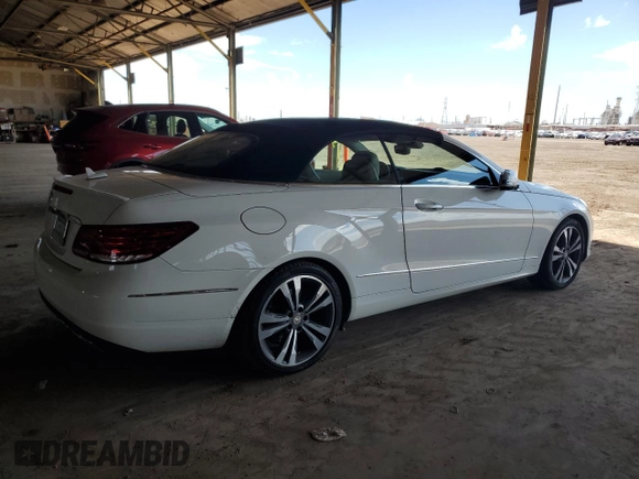 2014 Mercedes-Benz E 350 with VIN WDDKK5KF0EF281647, listed as a Copart auction lot 52977095 with 73,345 mi miles and Salvage Title. Bid and sale history available at DreamBid. Image 3.