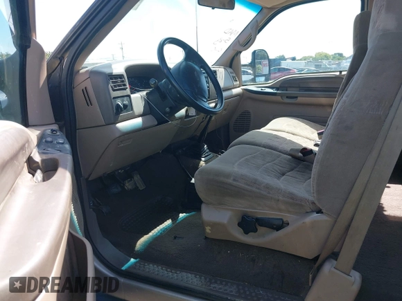 1999 Ford F-250 XL z VIN 1FTNX21F8XEA90902, wystawiony jako IAAI lot #42268377 z przebiegiem 216 014 mil mil oraz . Historia ofert i sprzedaży dostępna na DreamBid. Obrazek 5.
