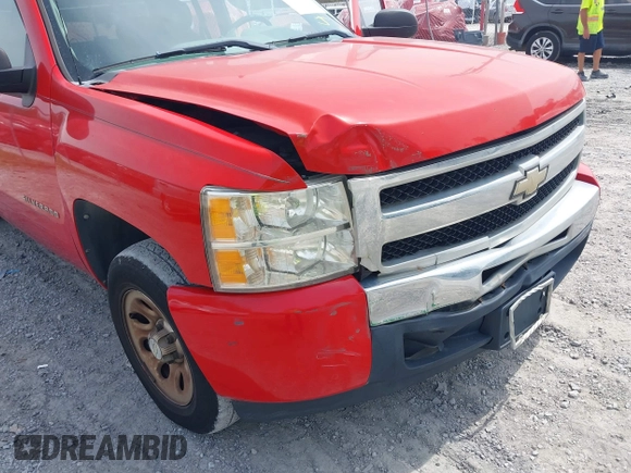 2010 Chevrolet Silverado 1500 LS with VIN 1GCSCREA6AZ279585, listed as a IAAI auction lot 41877080 with 162,897 mi miles. Bid and sale history available at carsss.com. Image 6.