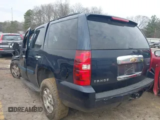 2008 Chevrolet Tahoe 1LT z VIN 1GNFK13018J127343, wystawiony jako IAAI lot #41504540 z przebiegiem Nie podano mil oraz . Historia ofert i sprzedaży dostępna na DreamBid. Obrazek 3.