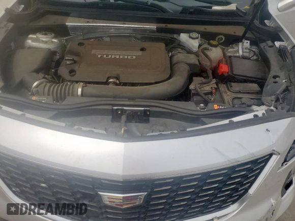 2019 Cadillac XT4 FWD Premium Luxury with VIN 1GYFZCR47KF175802, listed as a Copart auction lot 57153785 with 33,308 mi miles and Salvage title. Bid and sale history available at DreamBid. Image 12.