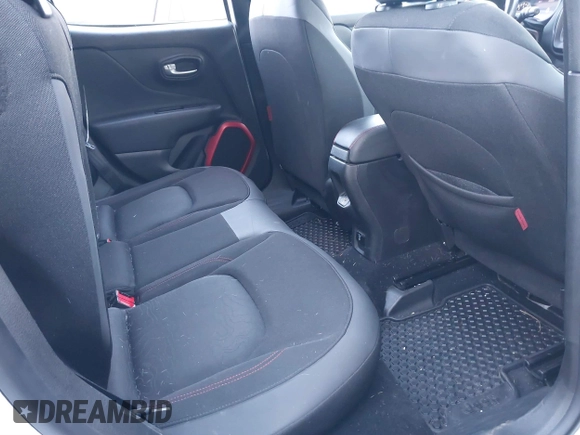 2018 Jeep Renegade Trailhawk with VIN ZACCJBCBXJPH18007, listed as a IAAI auction lot 41417677 with 46,296 mi miles. Bid and sale history available at carsss.com. Image 8.