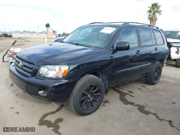 2005 Toyota Highlander with VIN JTEDP21A050079706, listed as a IAAI auction lot 41906322 with 160,465 mi miles. Bid and sale history available at carsss.com. Image 2.