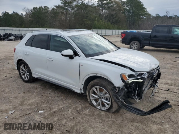 2024 Audi Q3 S line Premium z VIN WA1DECF34R1170613, wystawiony jako Copart lot #41694995 z przebiegiem 8 994 mil mil oraz Szkoda całkowita • Salvage title. Historia ofert i sprzedaży dostępna na DreamBid. Obrazek 4.