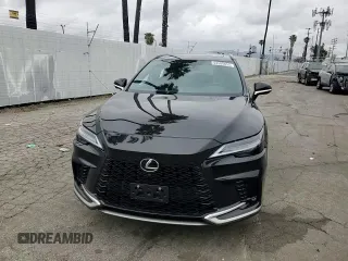 2024 Lexus RX 350 z VIN 2T2BAMCA1RC040460, wystawiony jako Copart lot #53509055 z przebiegiem 17 958 mil mil oraz Szkoda całkowita • Salvage title. Historia ofert i sprzedaży dostępna na DreamBid. Obrazek 12.